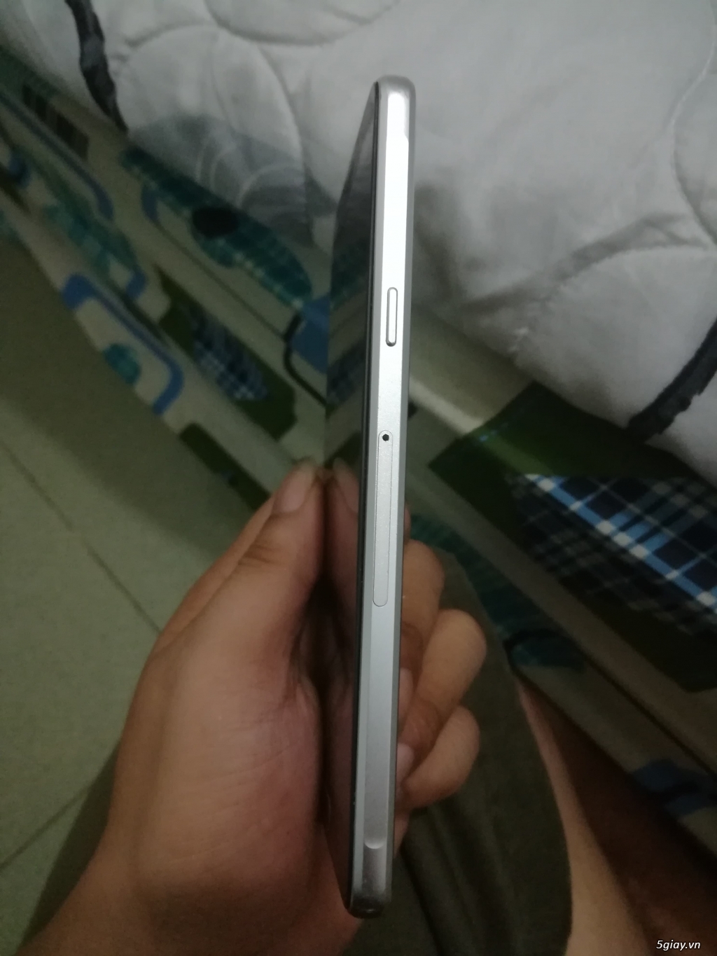 Samsung A510F 2016 màu vàng - 2
