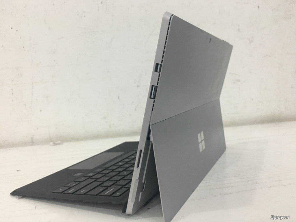 Surface Pro 4 core i7 6650U ram 8G SSD 256 mới 99% + type cover xịn - 1