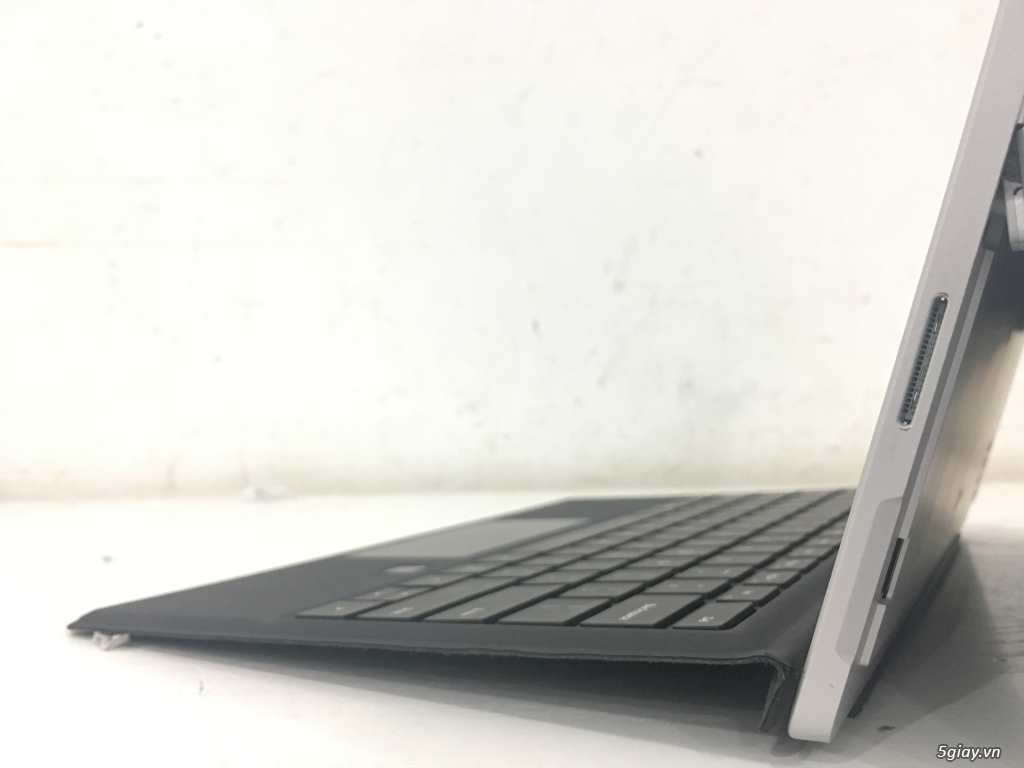 Surface Pro 4 core i7 6650U ram 8G SSD 256 mới 99% + type cover xịn - 2