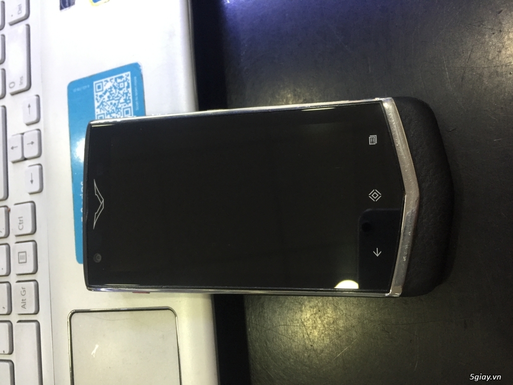 Bán Vertu Constellation V còn nguyên, mới 98%