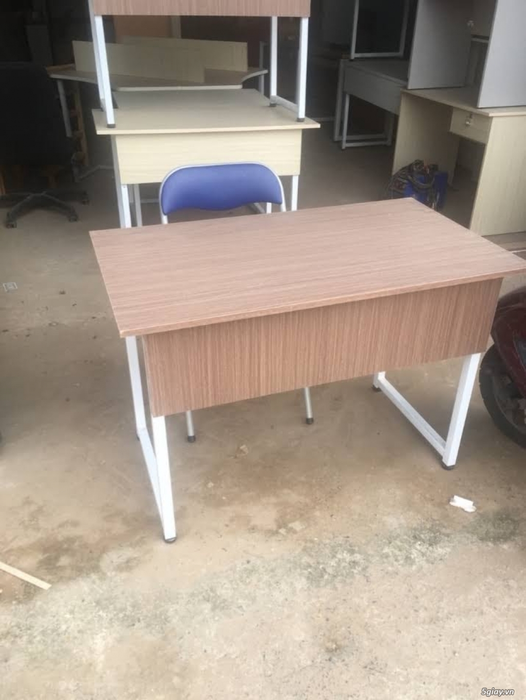 Bàn chân sắt mới 90% 400k - 1