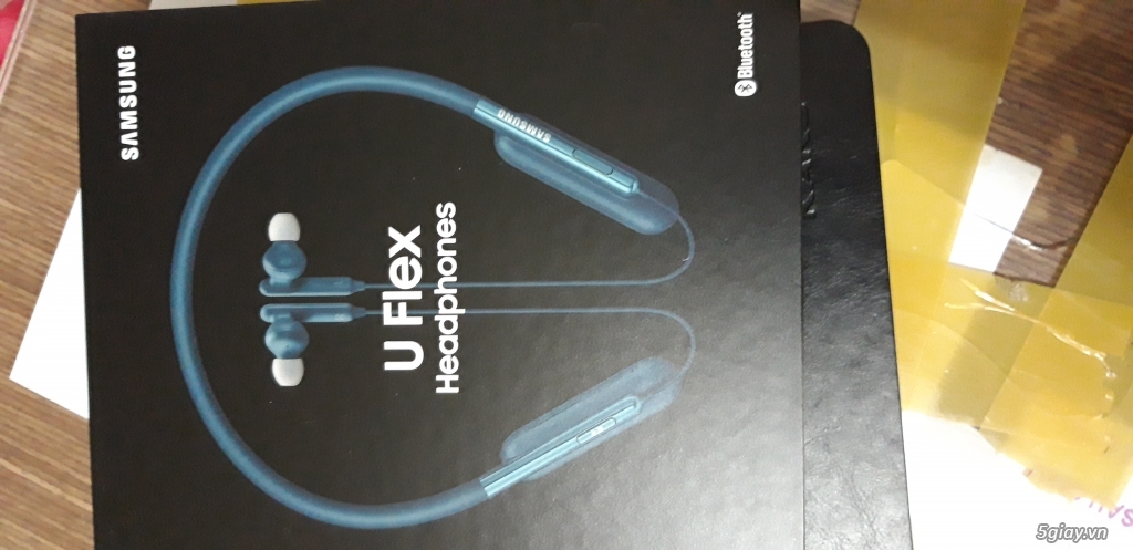 Cần bán tai nghe samsung bluetooth u flex - 1