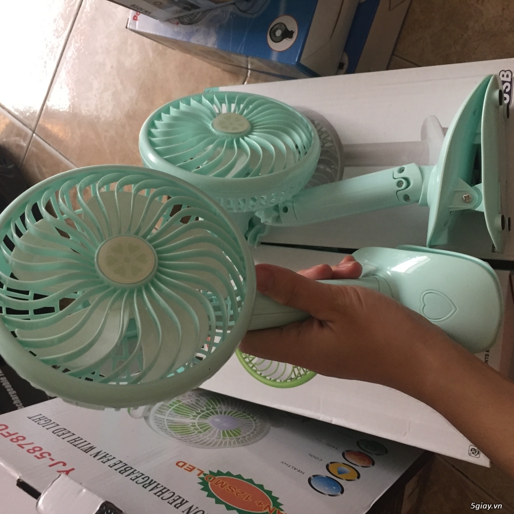 Quạt sạc pin mini bền đẹp, giá sỉ lẻ cho cửa hàng - 1