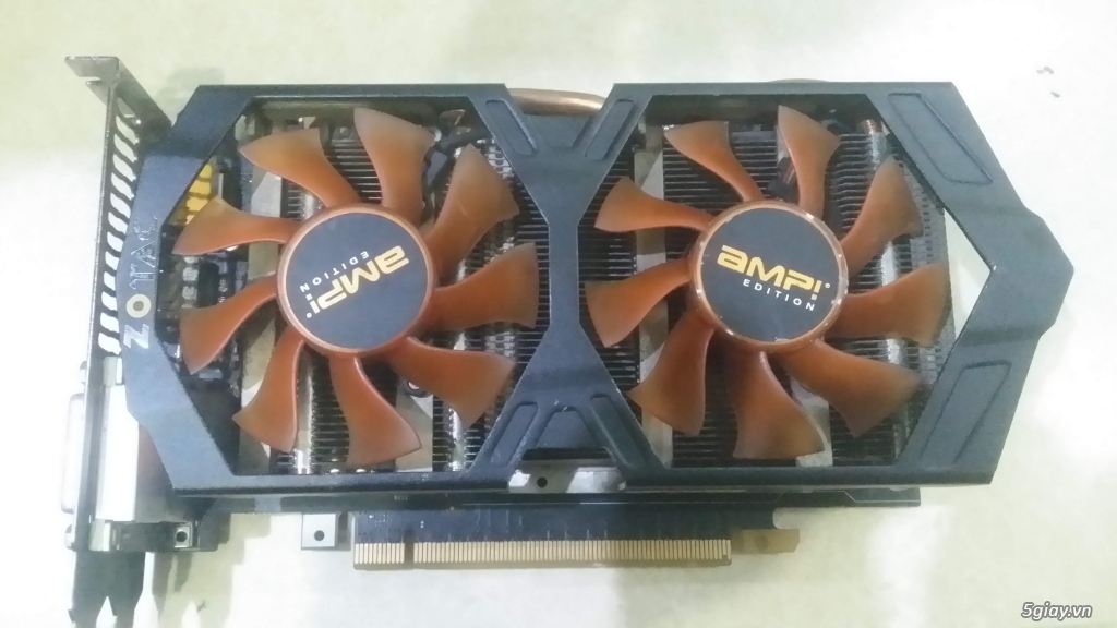 Bán 2 VGA chữa cháy: Zotac gts760 amp 2g/256bit. ESC Black gts250.