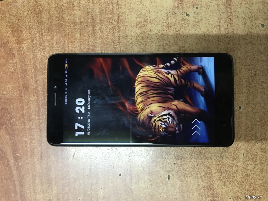 Cần bán xiaomi redmi note 4 màu đen.