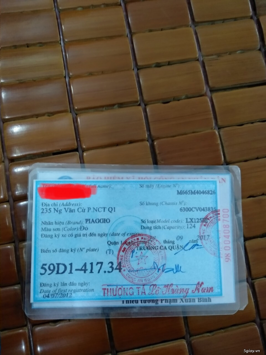 Vespa đỏ 2012 cần ra đi mùa mưa bão