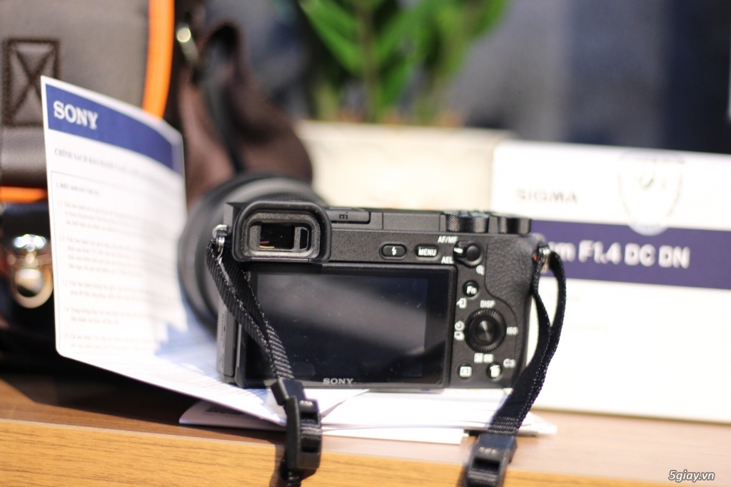 Cần bán SONY A6500 (new 99,9%) - 3
