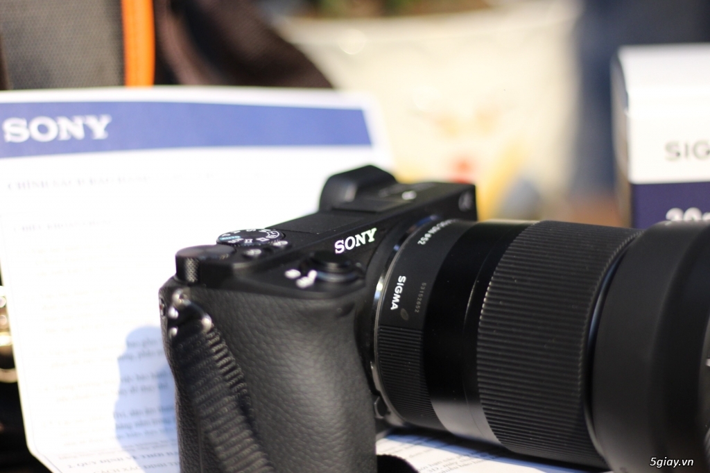 Cần bán SONY A6500 (new 99,9%)