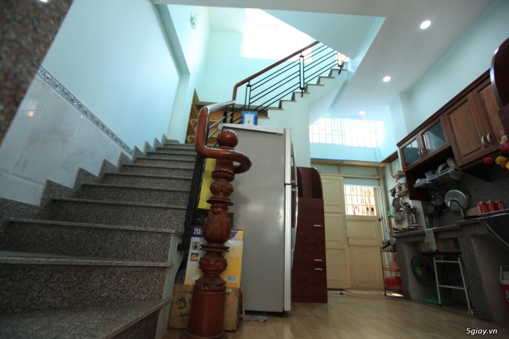 Bán nhà HXH Phạm Văn Hai, P5, Tân Bình 4,2x10m 3 lầu mới hiện đại - 1