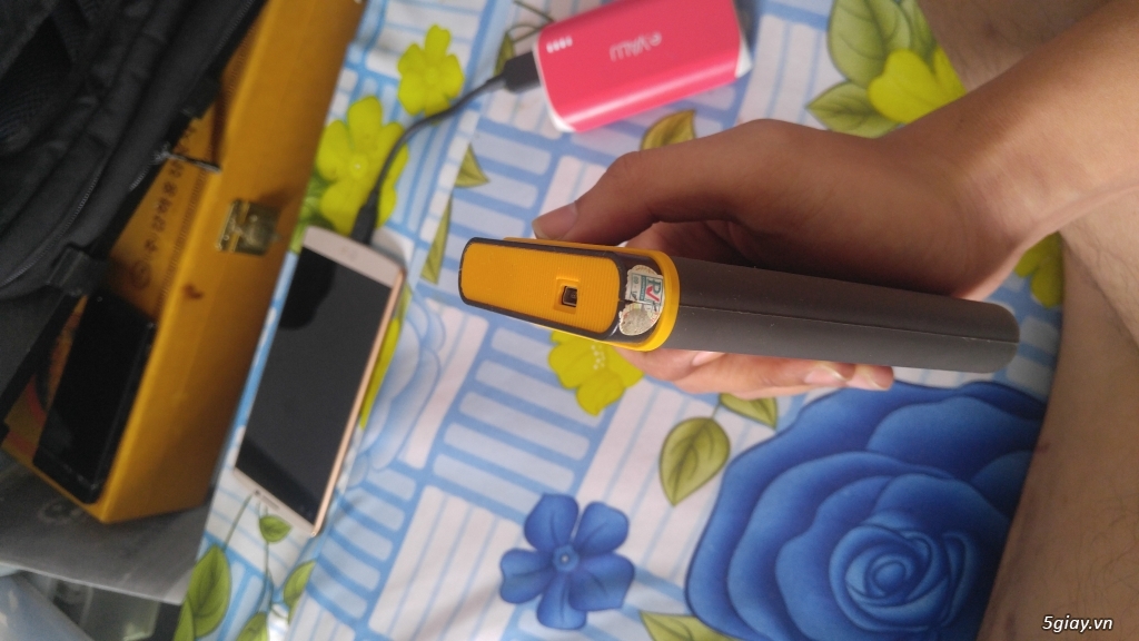 V10 và mớ xác sống điện thoại bao dùng giá như cho - 18