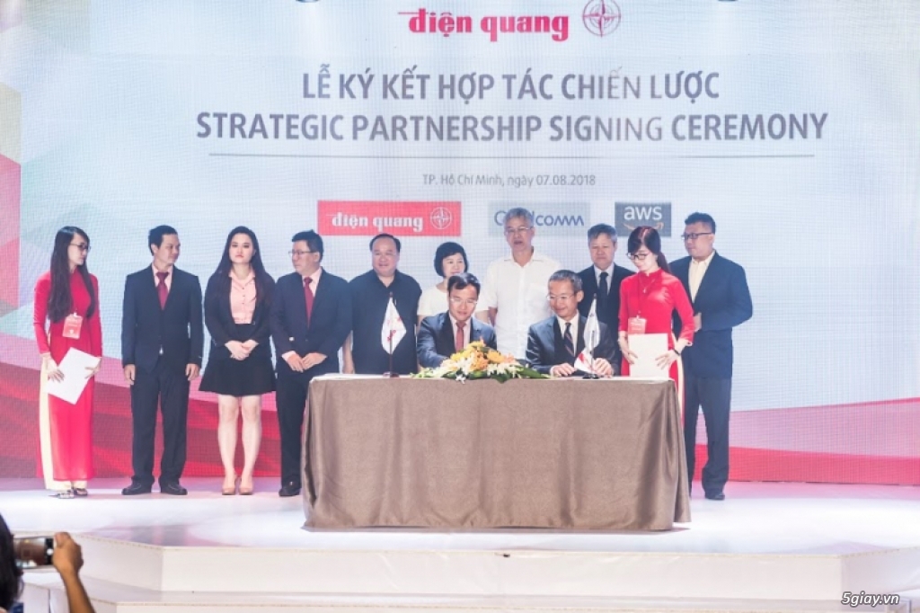 Điện Quang công bố các công nghệ sáng tạo cho ngôi nhà Việt Điện Quang công bố các công nghệ sáng tạo cho ngôi nhà Việt