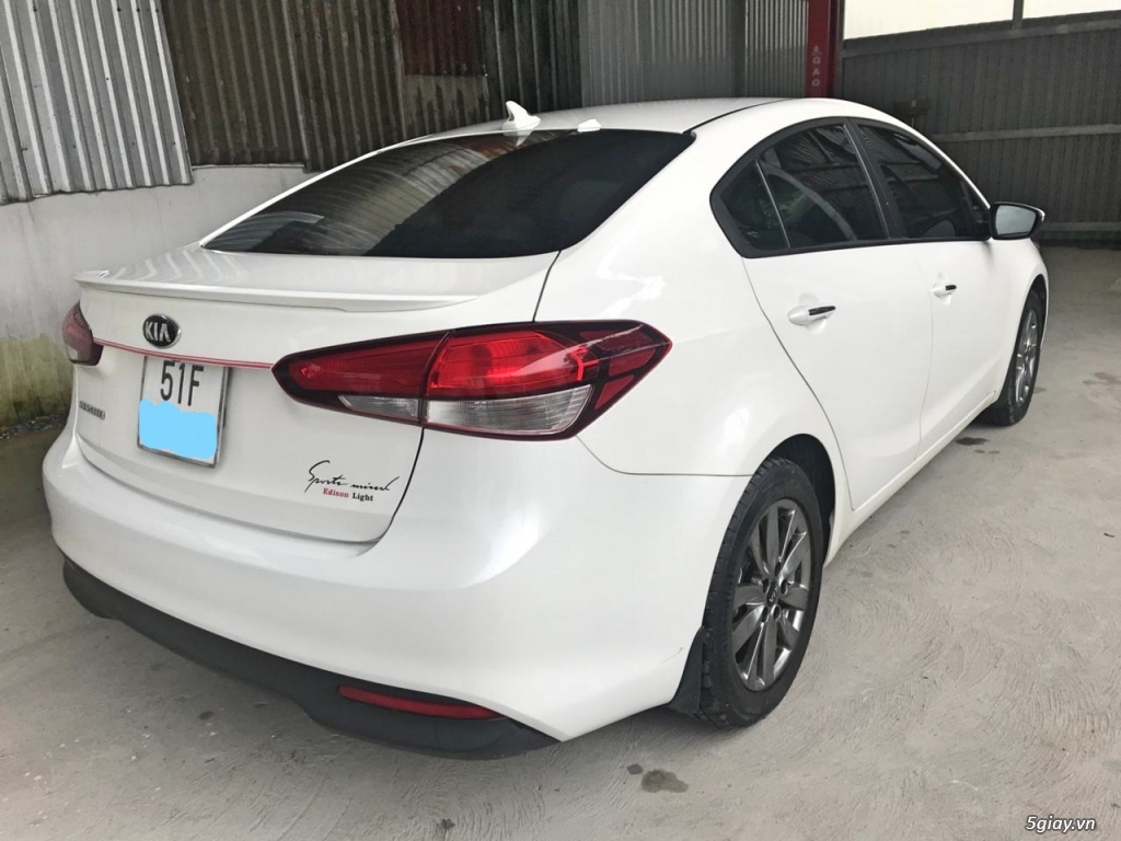 Bán xe KIA CERATO 1.6MT 2016 xe vừa hết roda - 3