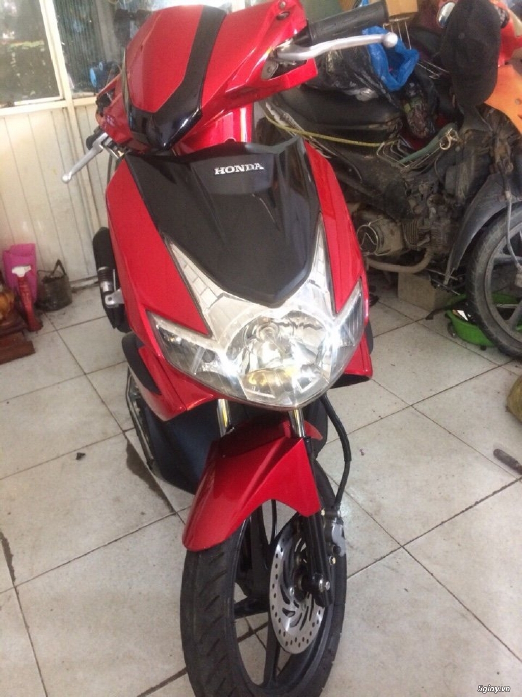 bán ab 2008 15tr màu đỏ đen, xe đẹp, bstp, có hộ trợ trả góp