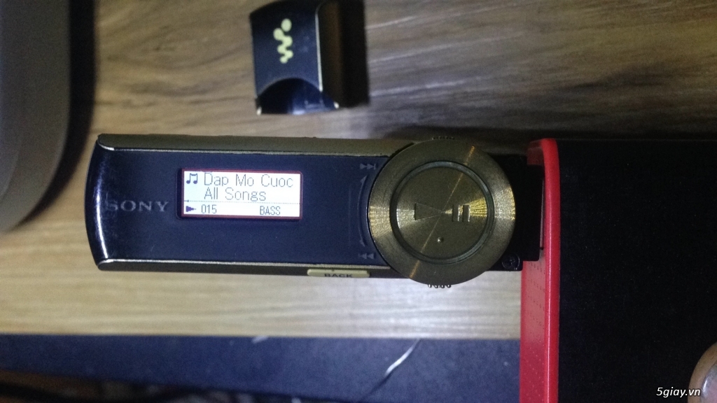 xã máy nghe nhạc sony - 1