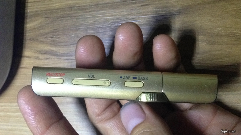 xã máy nghe nhạc sony