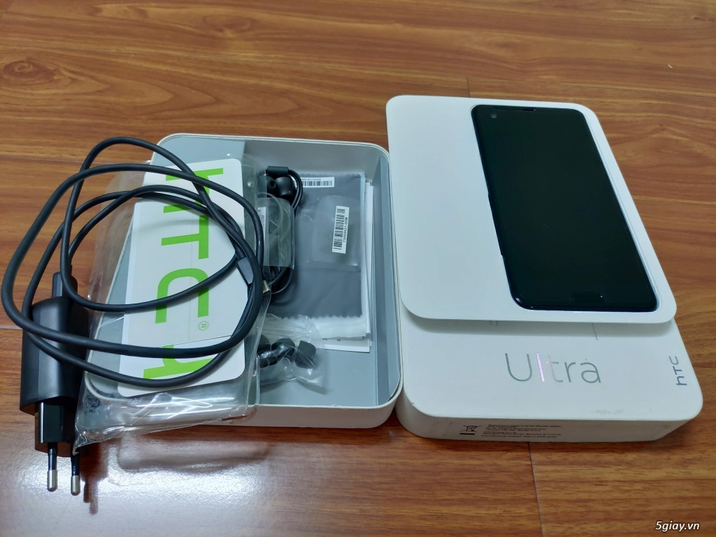 HTC U Ultra Xanh đen - 4
