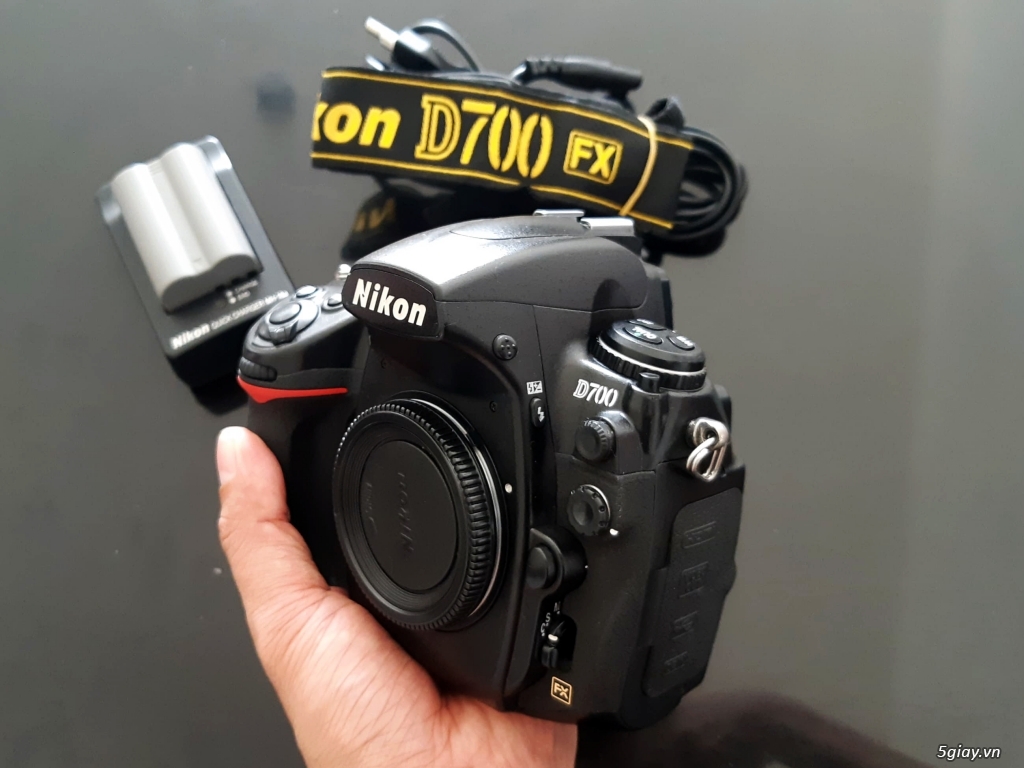 Bán Nikon D700 máy rất đẹp giá rất tốt . - 4