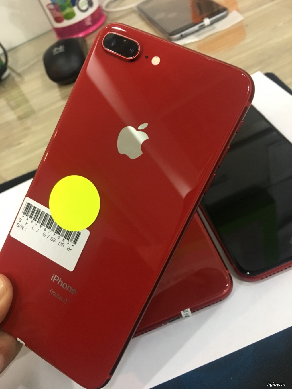 8 Plus đỏ 64G - 11