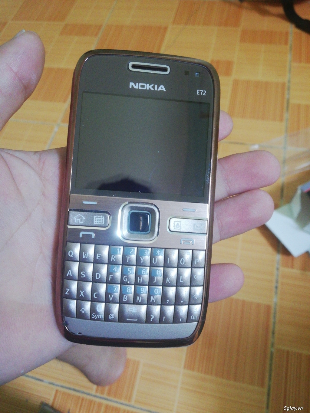 NOKIA E72