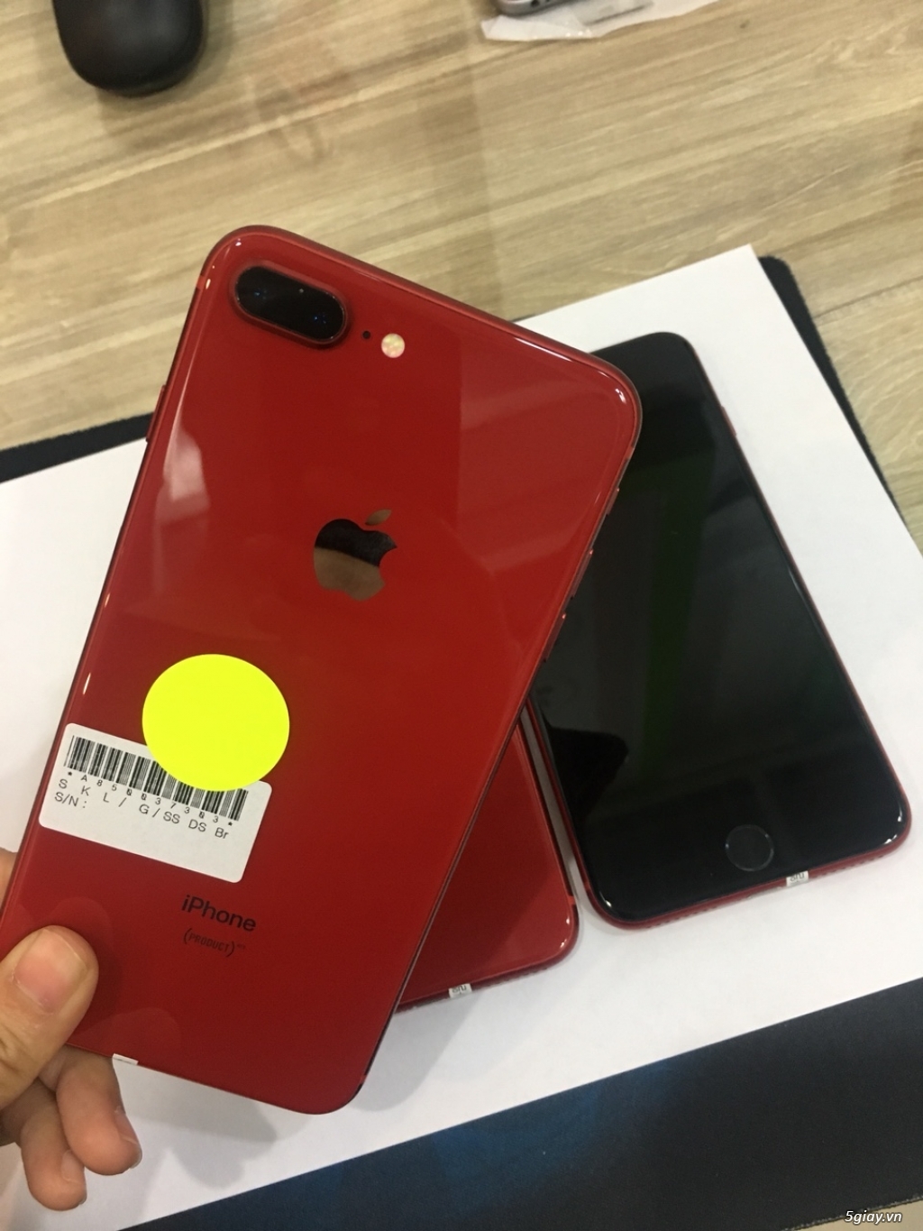 8 Plus đỏ 64G - 12