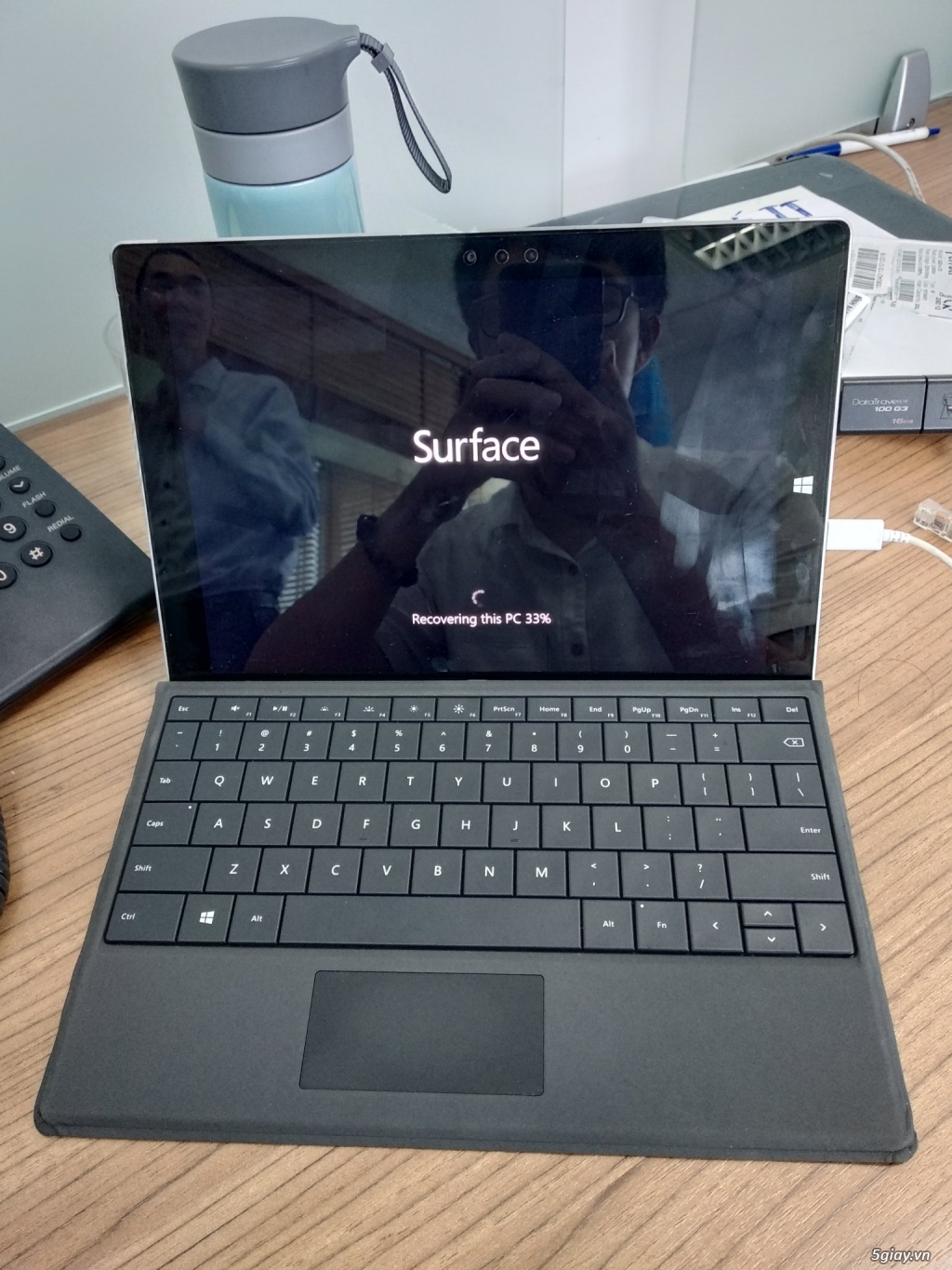 Surface 3 + Type Cover 3  RAM 4GB - SSD 128GB Cần đổi máy nên bán. - 3