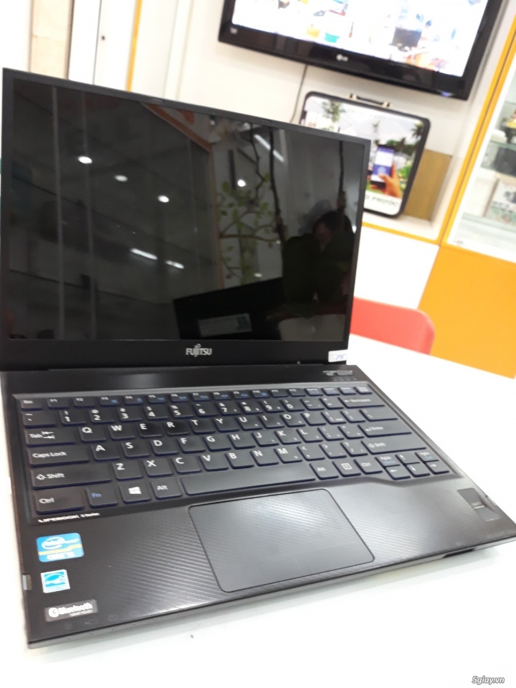 Laptop Fujitsu core I5, Ram 4G, SSD 180GB - 4