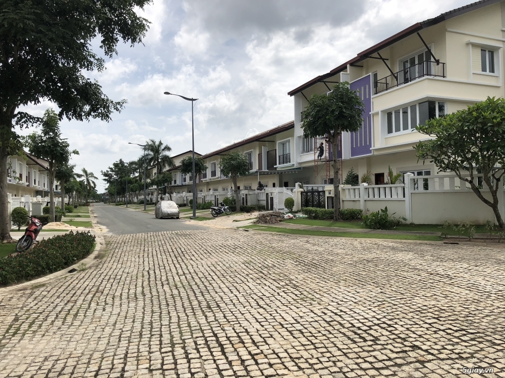 Sang Nước Ngoài Định cư cần sang lại villa ecolake - 1