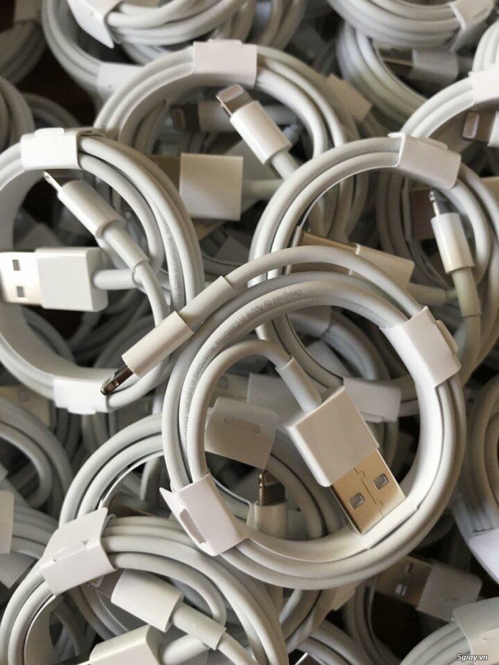 Cóc và cáp sạc iphone 7 zin Apple - 1