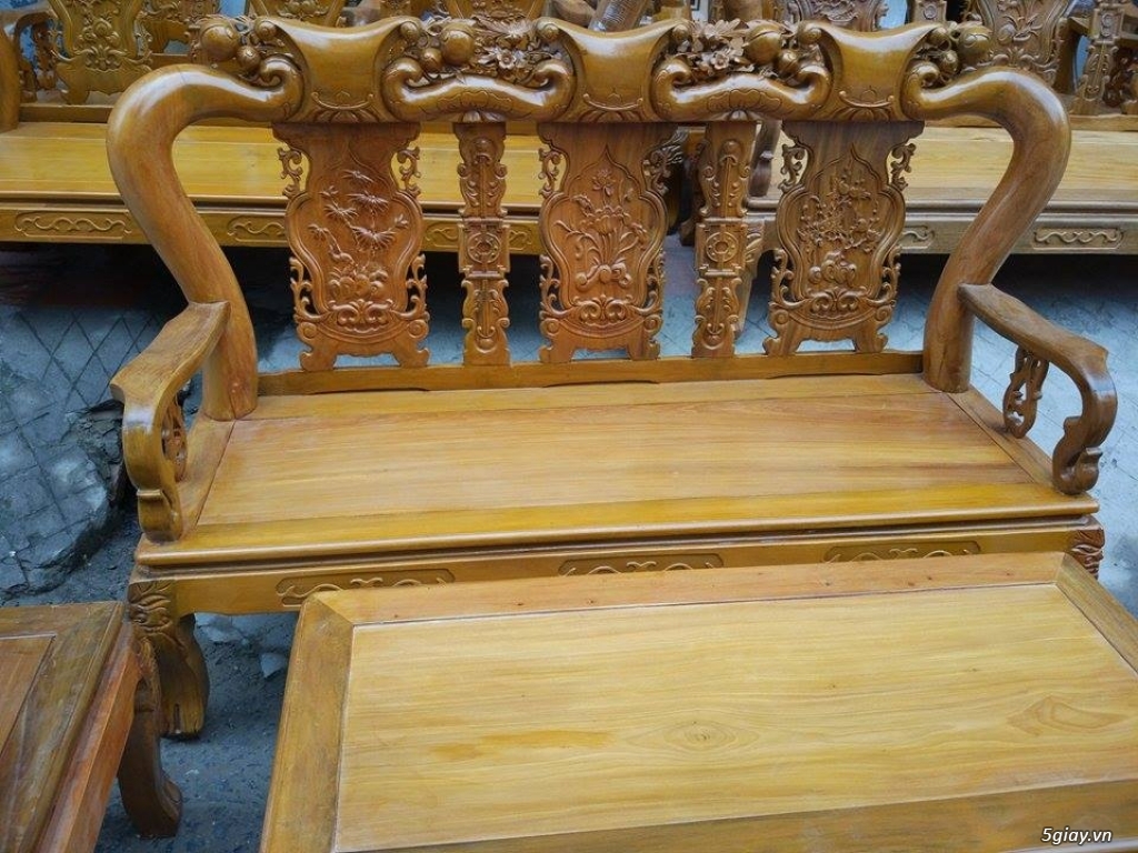 Bộ bàn ghế đục đào gỗ nghiến - 1
