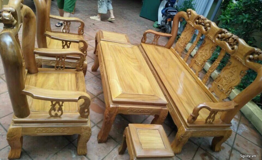 Bộ bàn ghế đục đào gỗ nghiến - 5