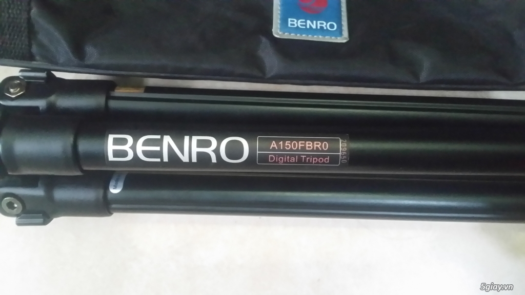 Bán chân máy ảnh Benro A150FBR0, còn mới 98%. - 1