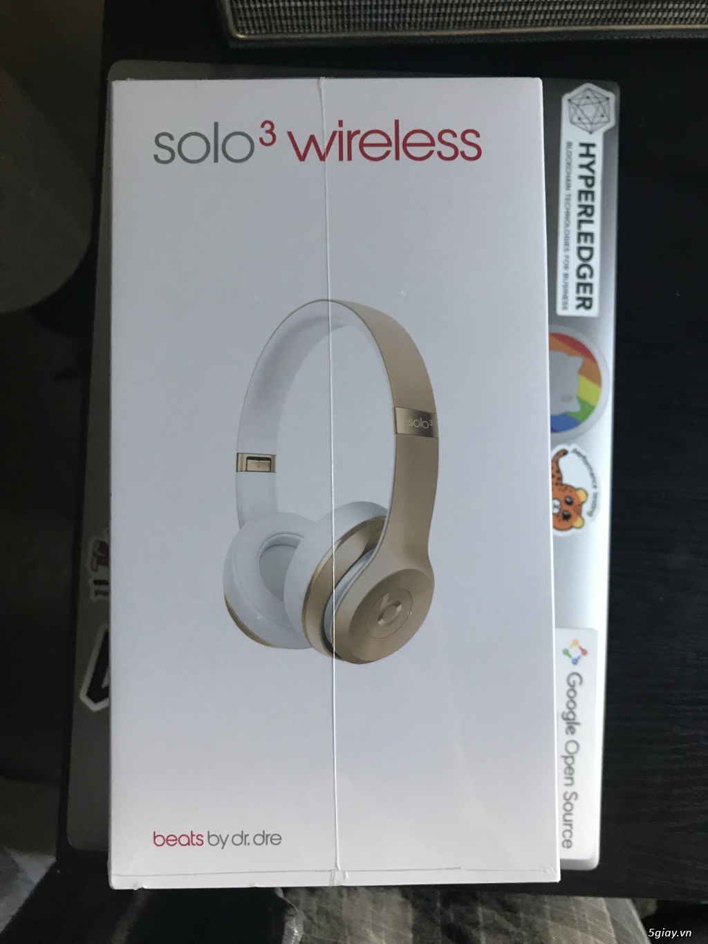 Beats Solo 3 Wireless Gold chính hãng giá cực tốt - 1