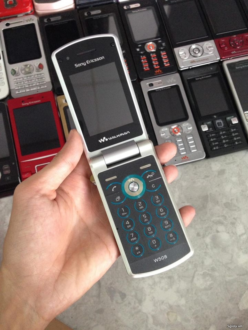 Sony Sưu tầm W508..W380..W880..W705..W810..T700..Z555..W20..C510..K850 - 9