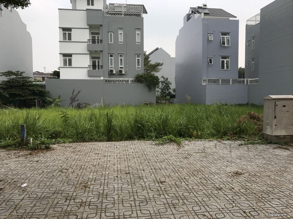 Tôi cần bán 2 nền thổ giá rẻ đường Huỳnh Văn Trí, shr, mặt tiền 30m,