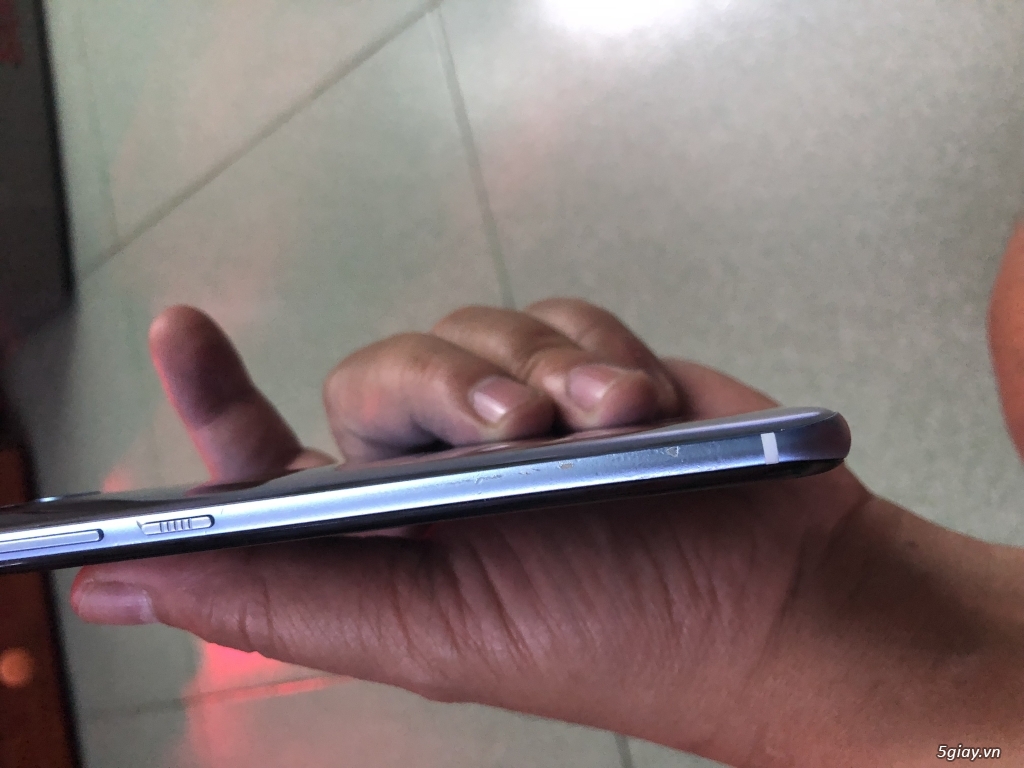 Cần bán HTC U11 giá 6tr3