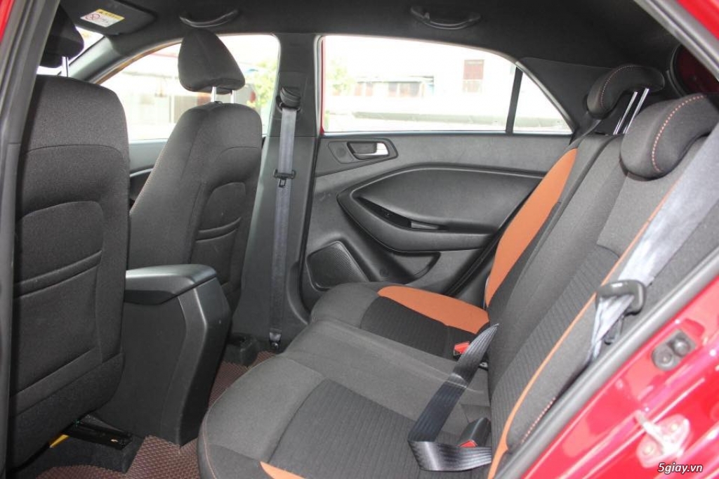 Hyundai i20 Active 1.4AT 2015 - 4