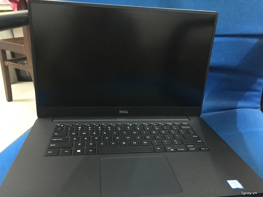 Dell Precision 5520 XEON E3-1505M V6