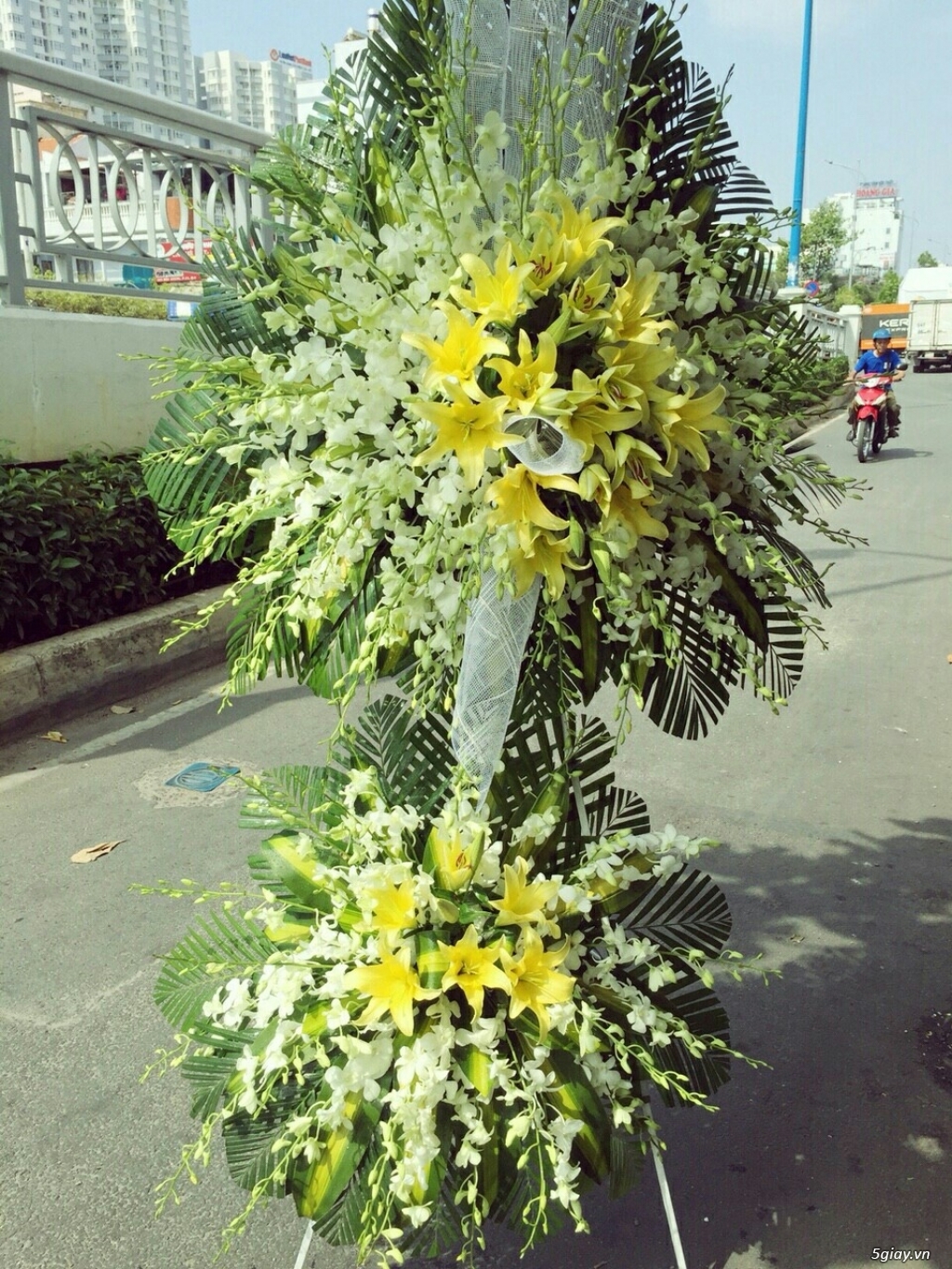 Hoa Đám Ma Quận 11