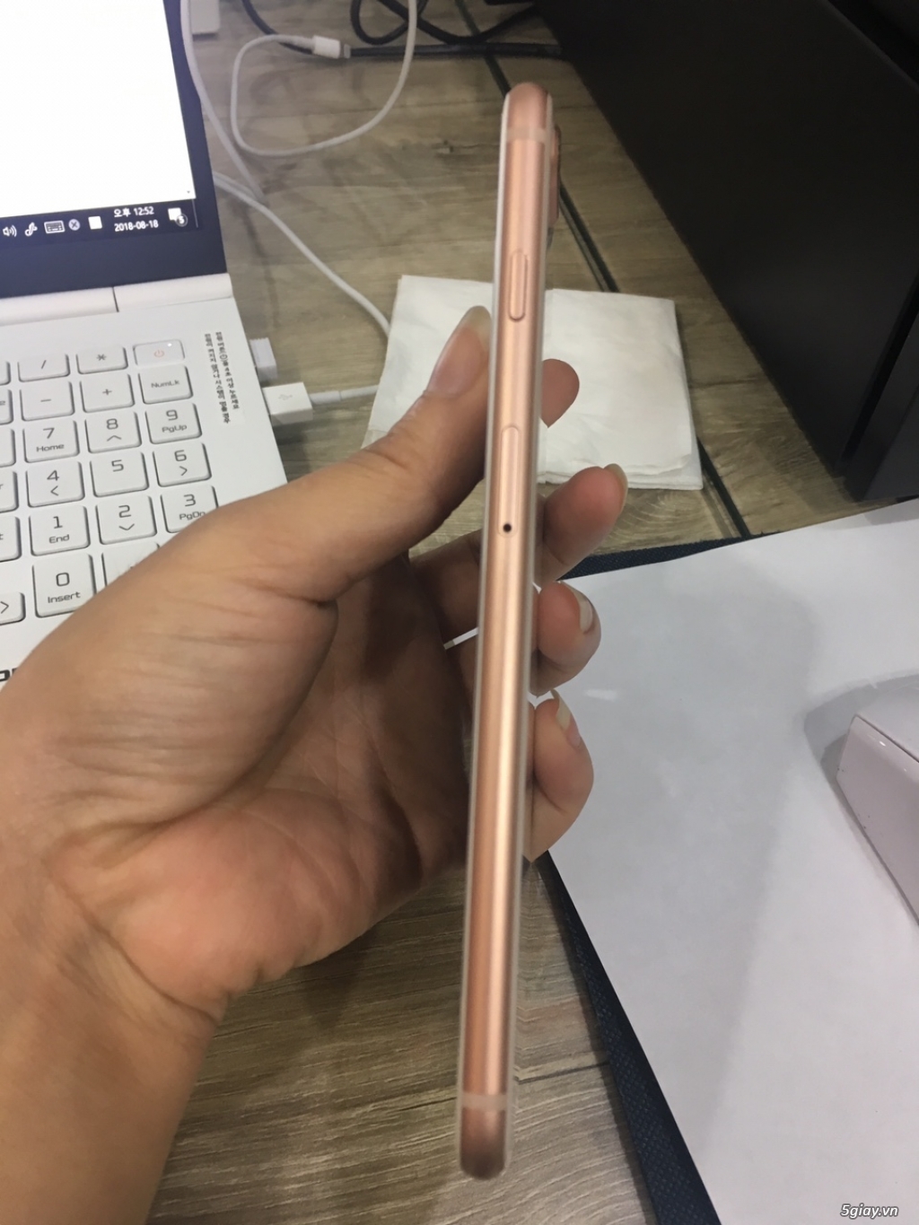 iphone 8plus 64gb vàng hồng đẹp lung linh zin như mới bảo hành - 4