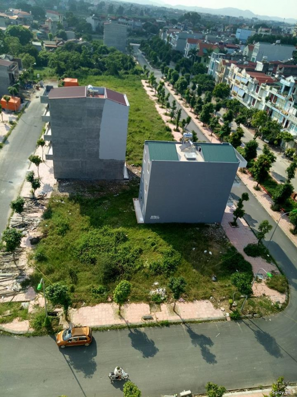 đất nền - 3