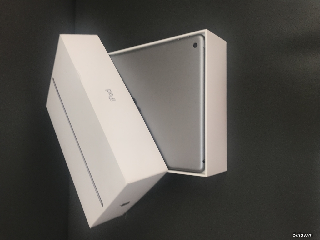 Ipad Gen6 128Gb Only Wifi Gray Liknew Full Box - 2