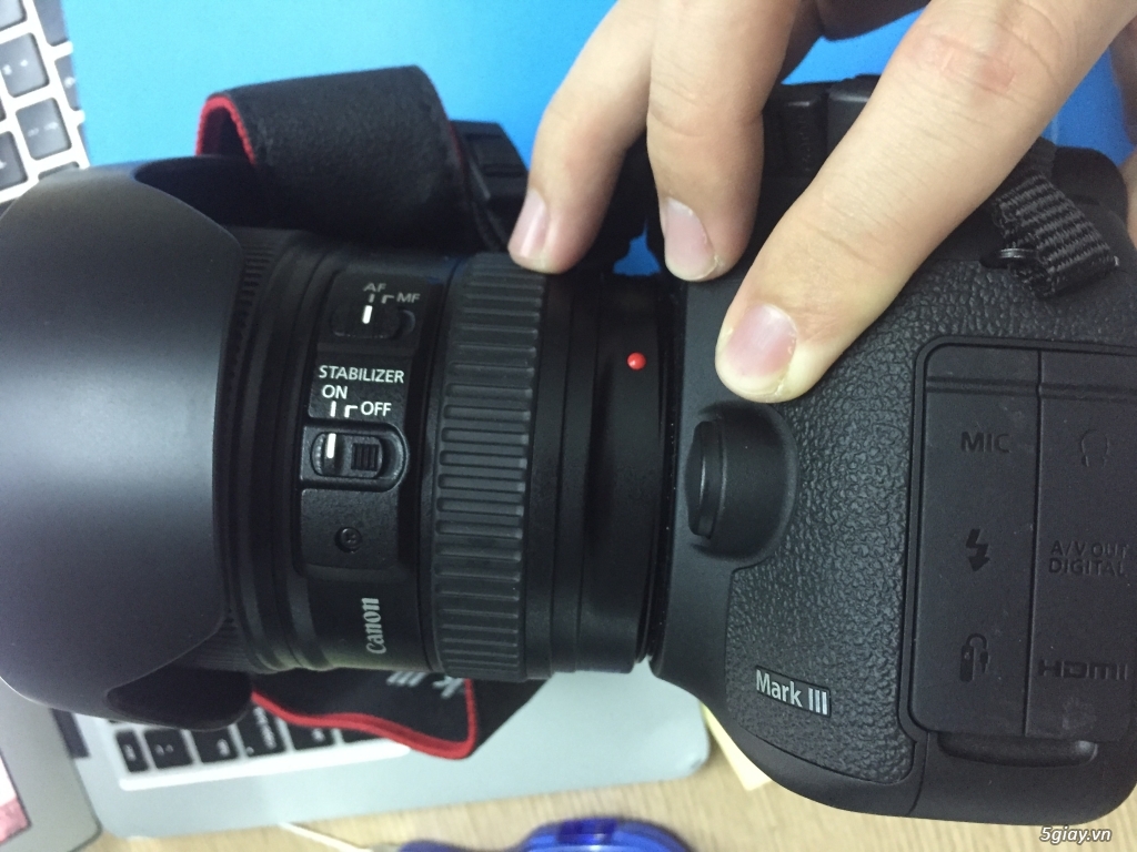 body Canon EOS 5D mark III + Lens EF 24-105mm. (còn hạn bảo hành chính - 8