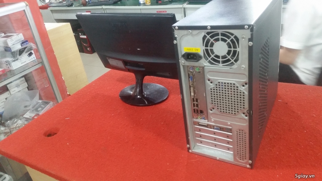 Cần bán 1 bộ máy pc Core i5 2400S + LCD Samsung 19' chiến Game giá SV - 2