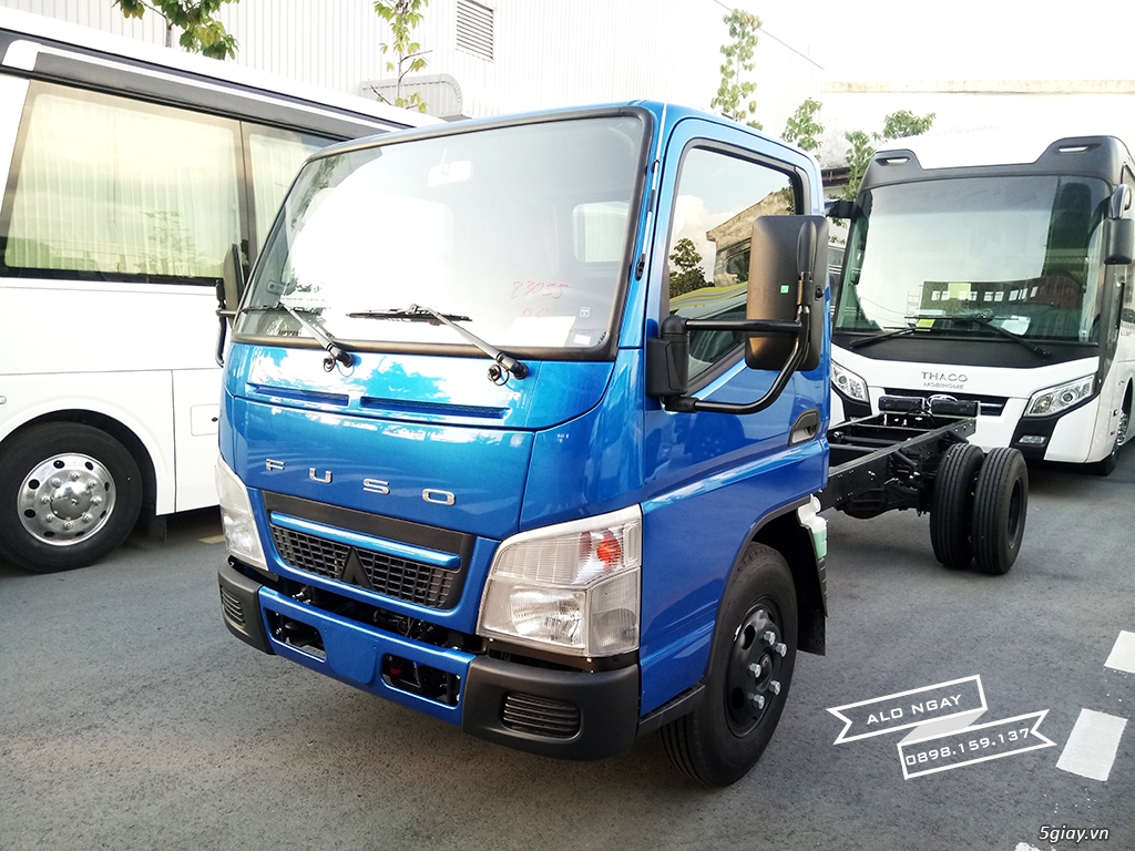 Xe tải 2.1 tấn FUSO CANTER 4.99, thùng dài, linh kiện Nhật Bản, 2018