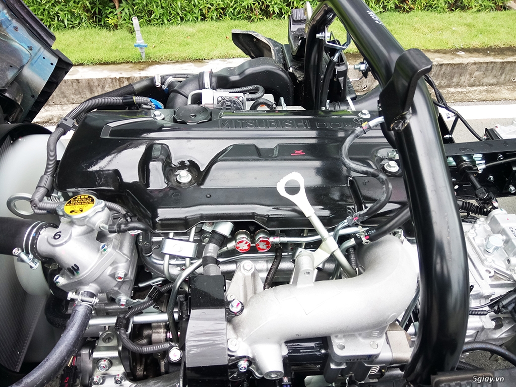 Xe tải 2.1 tấn FUSO CANTER 4.99, thùng dài, linh kiện Nhật Bản, 2018 - 4