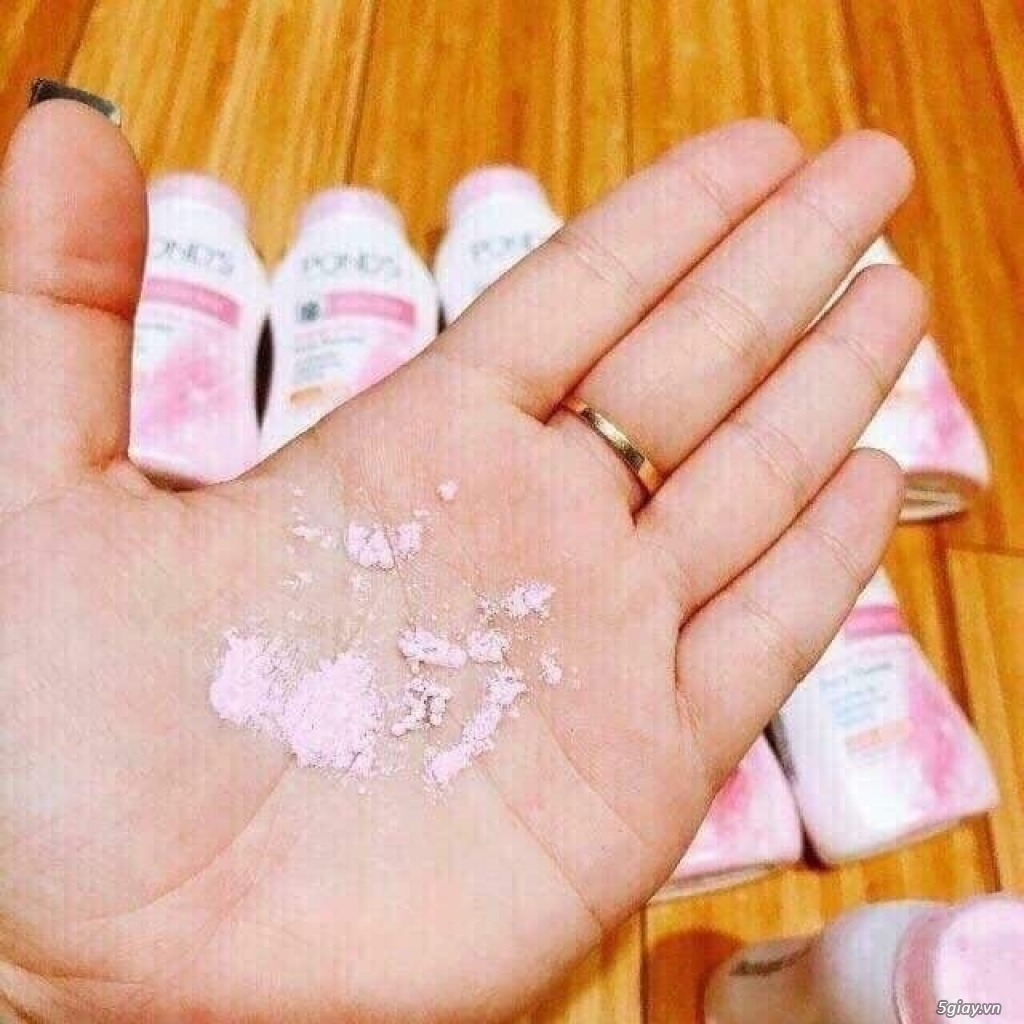 Phấn Pond Thái Lần