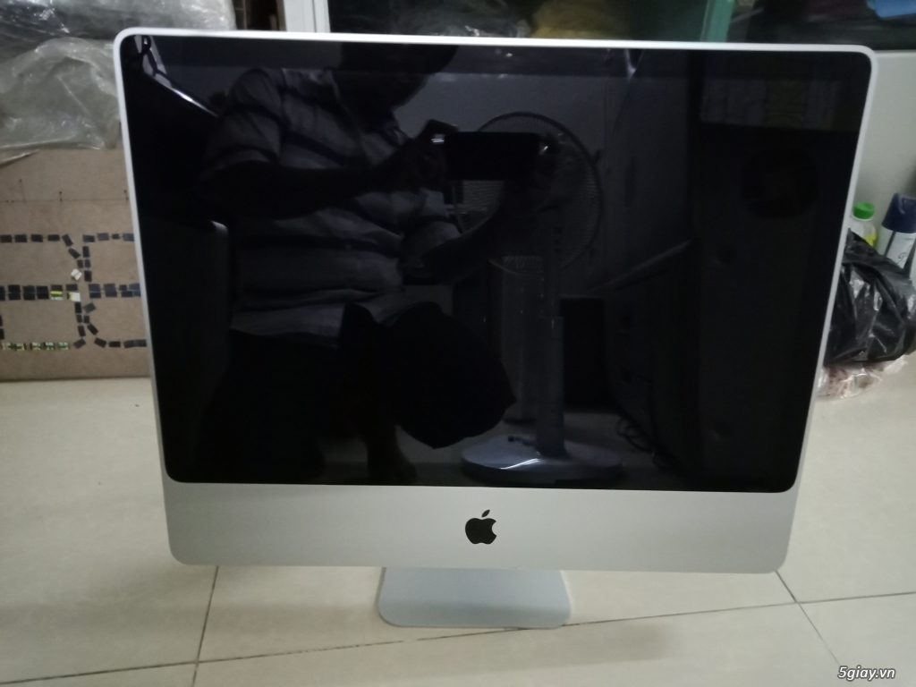 Imac 24inch late 2009 có hình thật Max VGA
