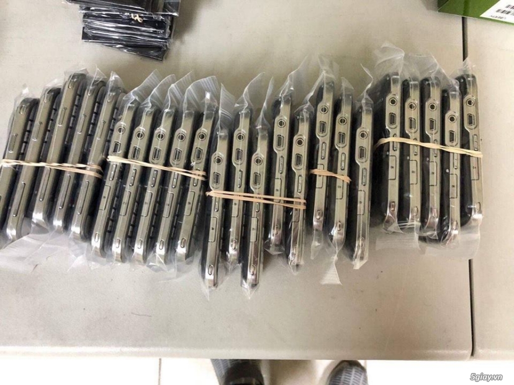 Blackberry 9000 white  Nhà mạng doccomo ( Order Nhật Bản)  Máy pin+sạc