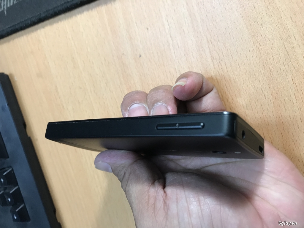 Nokia 515 2 sim, zin100%, len keng - 1