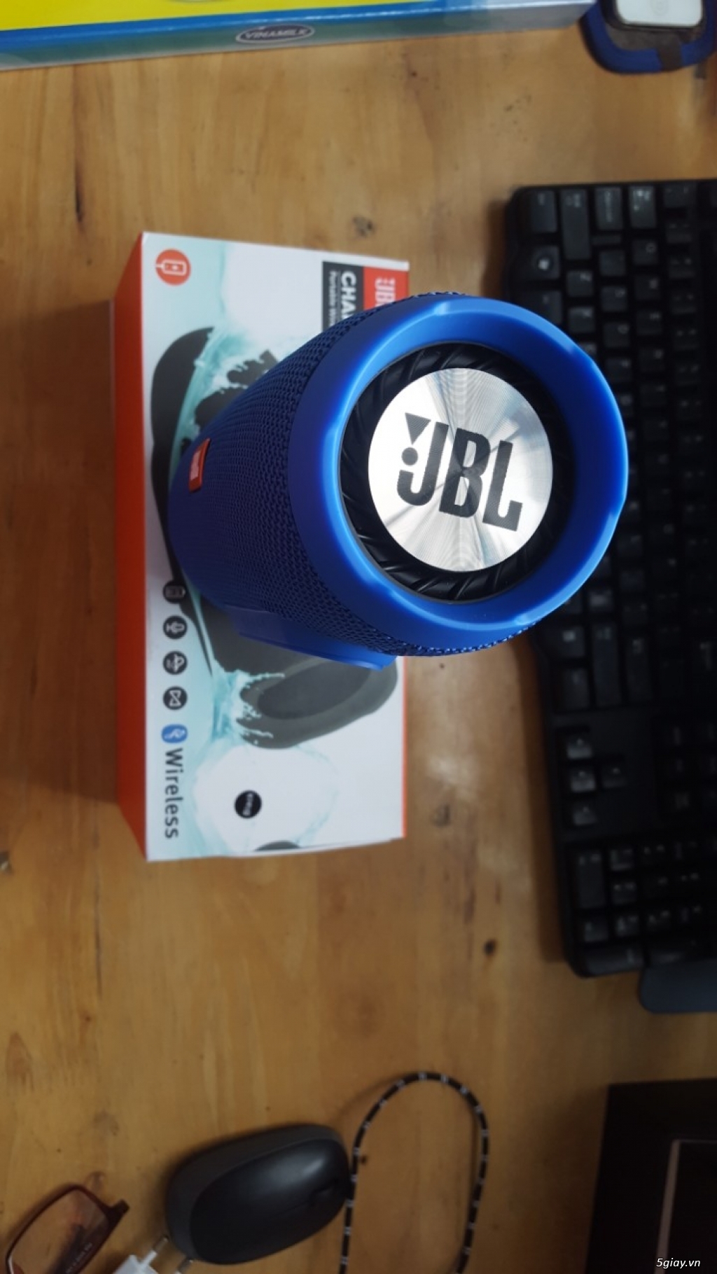 Loa bluetooth JBL charge 3 Tích hợp xạc, học tiếng anh, nghe nhac - 7